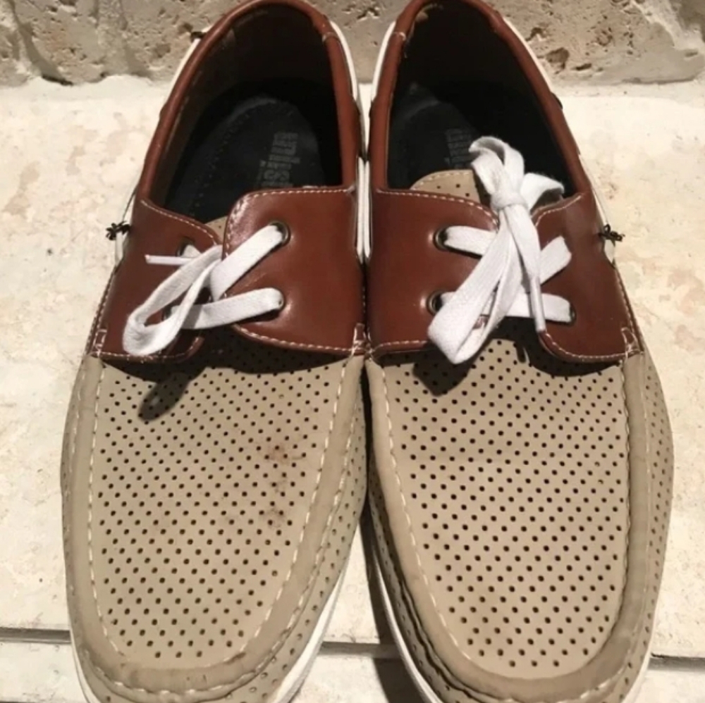 Grey leather men boat shoes